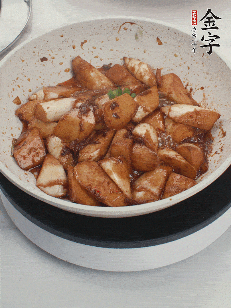 撒上一點(diǎn)小蔥花。